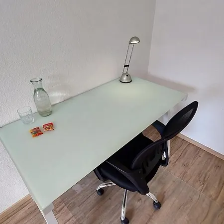 Cozy With A Fancy Kitchen And 2 Baths Hürth